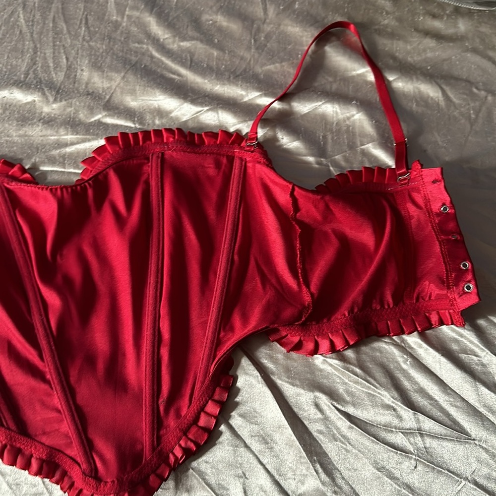 Red Corset - Picture 6 of 8
